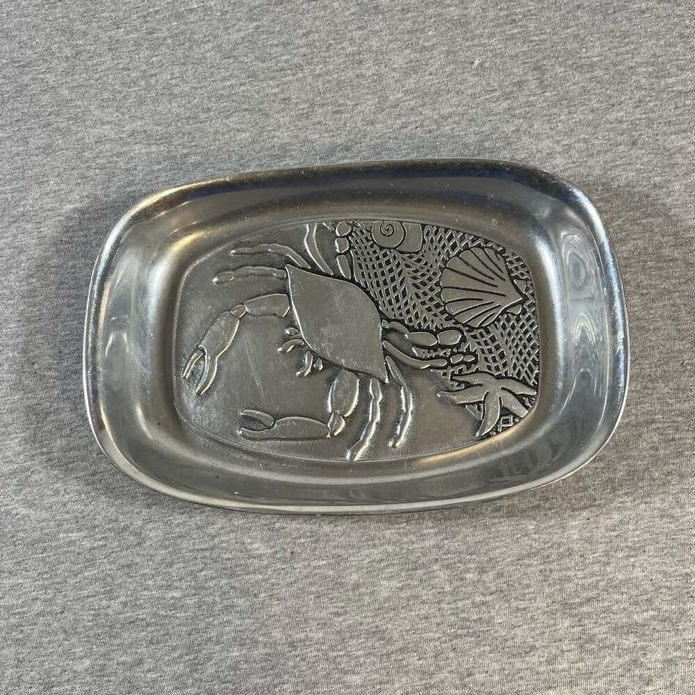 Vintage Wilton Armetale Crab Shell Design Pewter Serving Tray 9"